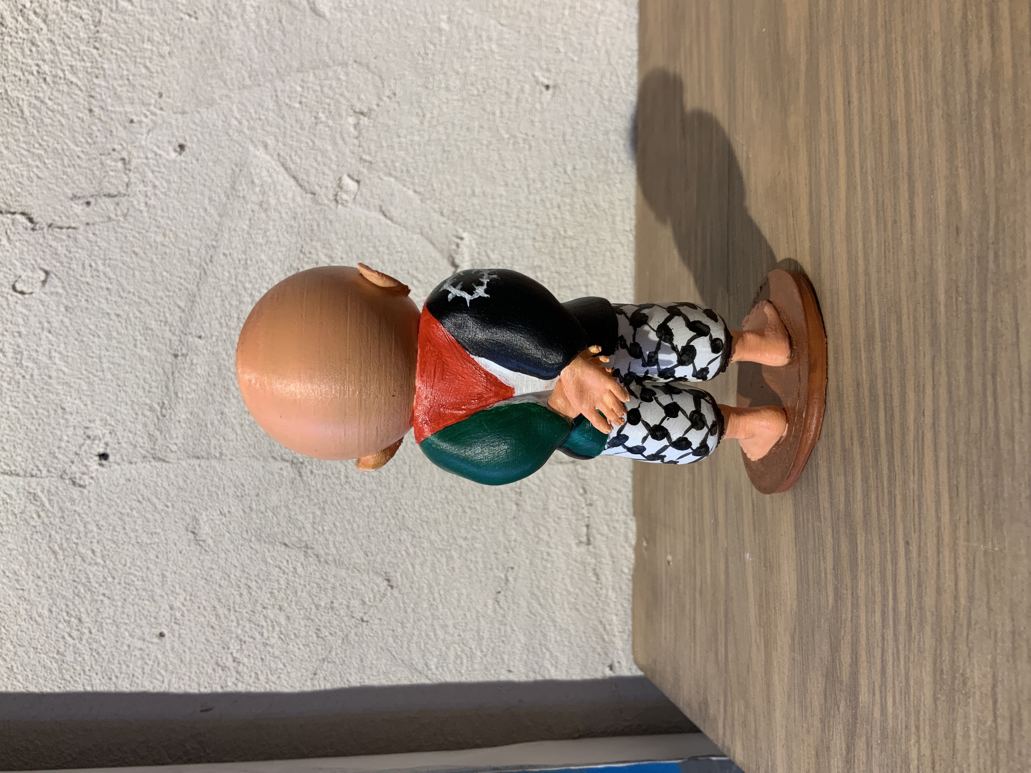 مجسّم حنظلة – رمز الحرية والكرامة